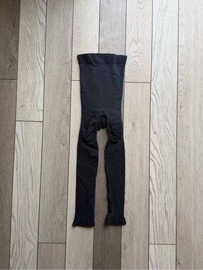 Skims Black Seamless Capri Leggings XS